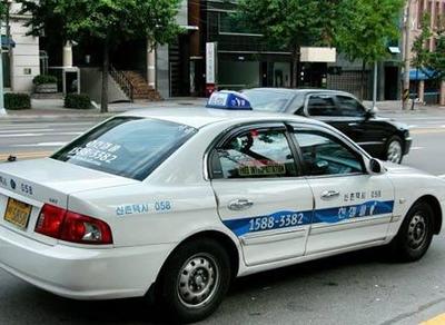 體驗首爾交通 新能源出租車技術創(chuàng)新與出行便利